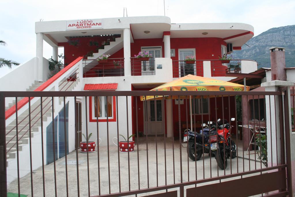 Lukic Apartmani Bar Exterior photo