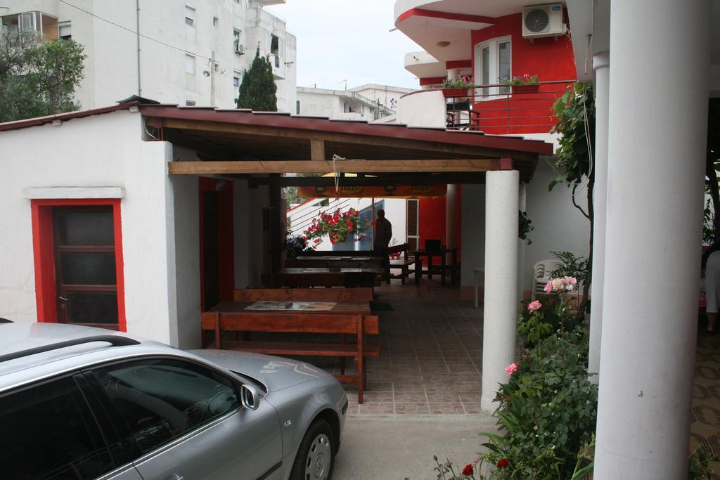 Lukic Apartmani Bar Exterior photo