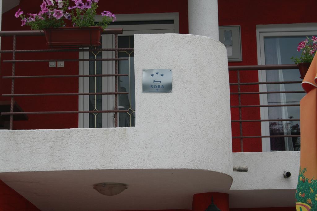 Lukic Apartmani Bar Exterior photo